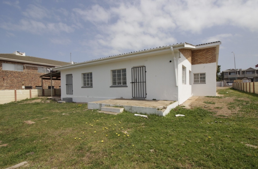 4 Bedroom Property for Sale in Jeffreys Bay Central Eastern Cape